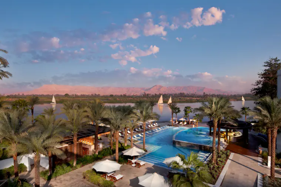 Hilton Luxor Resort & Spa